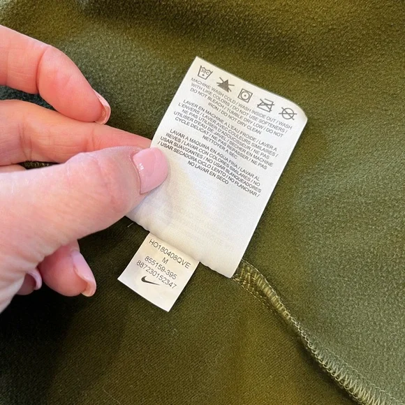 Nike Women’s Running Jacket Medium Moss Green Lightweight Zip Up Activewear - Picture 14 of 15